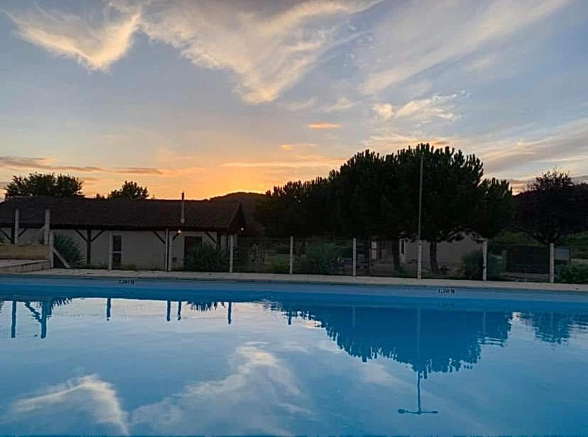 Le Mondou Saint-Julien-de-Lampon Dış mekan fotoğraf